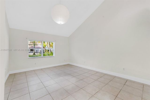 9820 NW 24th Ct, Sunrise, FL 33322