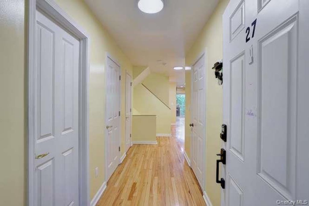 27 Underhill Drive, Pomona, NY 10970 — photo 3