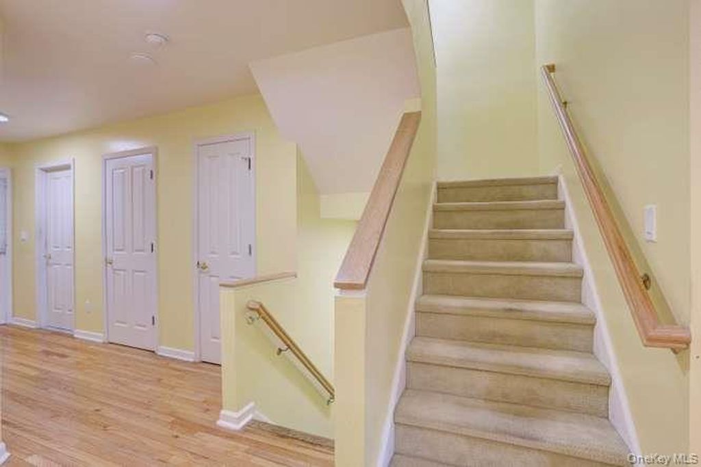 27 Underhill Drive, Pomona, NY 10970 — photo 4