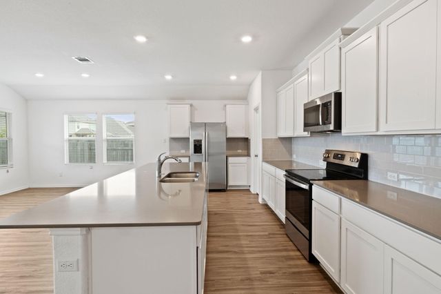705 Bluejack WAY, Hutto, TX 78634