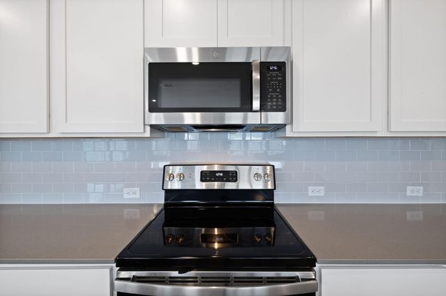 705 Bluejack WAY, Hutto, TX 78634