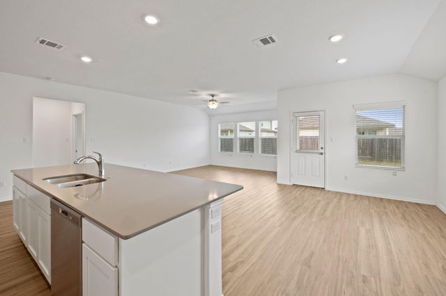 705 Bluejack WAY, Hutto, TX 78634