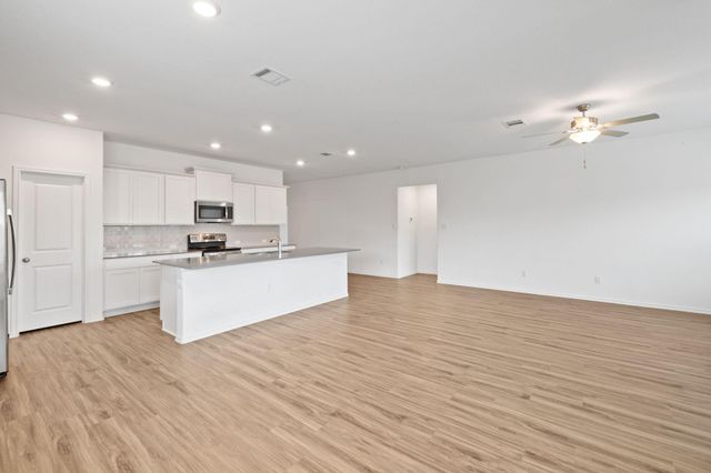 705 Bluejack WAY, Hutto, TX 78634
