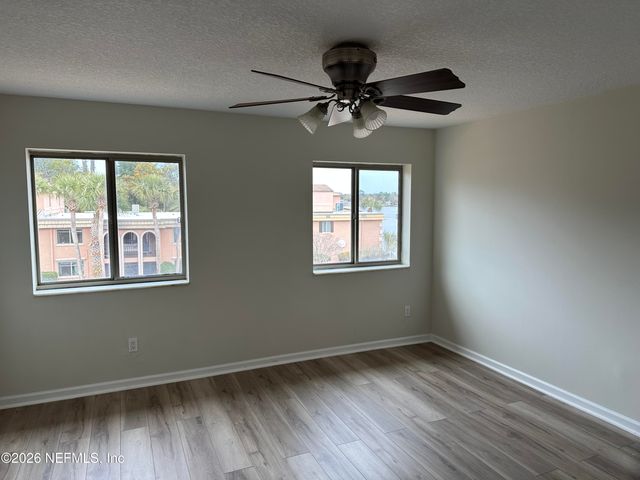 5375 ORTEGA FARMS Boulevard 1105, Jacksonville, FL 32210