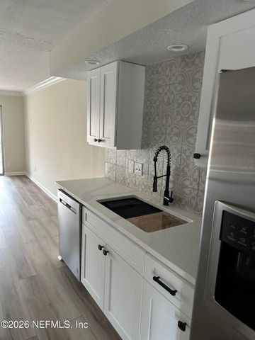 5375 ORTEGA FARMS Boulevard 1105, Jacksonville, FL 32210