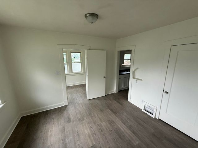 521 W Locust Street, Springfield, MO 65803