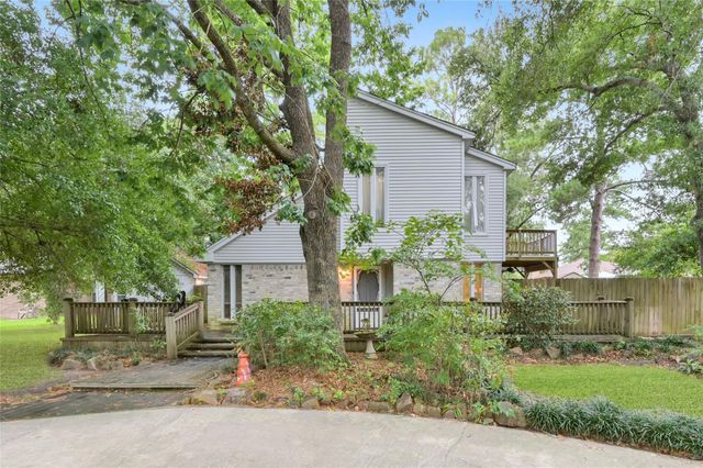 423 Paradise Lane, Montgomery, TX 77356