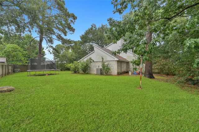 423 Paradise Lane, Montgomery, TX 77356