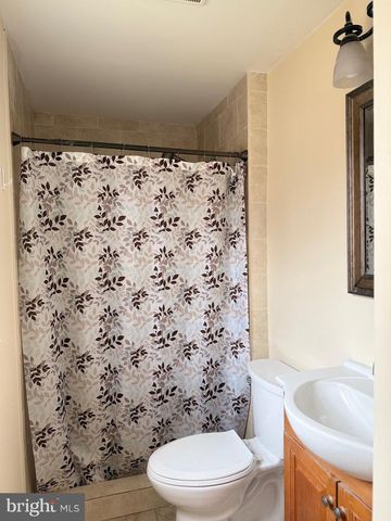 2308 OLD FORT HILLS DR, Fort Washington, MD 20744