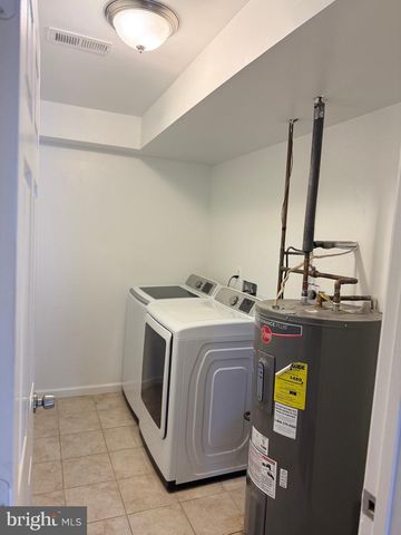 2308 OLD FORT HILLS DR, Fort Washington, MD 20744