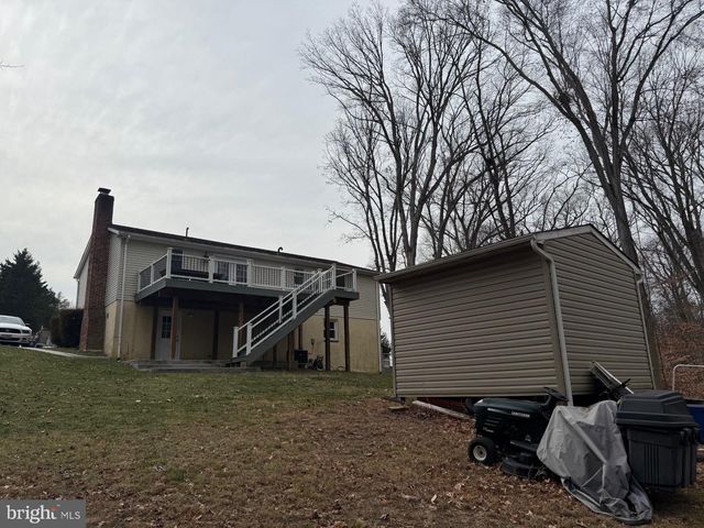 2308 OLD FORT HILLS DR, Fort Washington, MD 20744