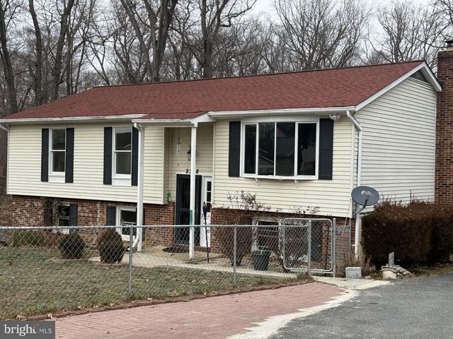 2308 OLD FORT HILLS DR, Fort Washington, MD 20744