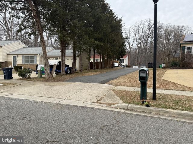 2308 OLD FORT HILLS DR, Fort Washington, MD 20744