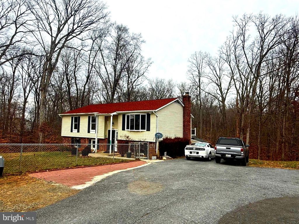 2308 OLD FORT HILLS DR, Fort Washington, MD 20744