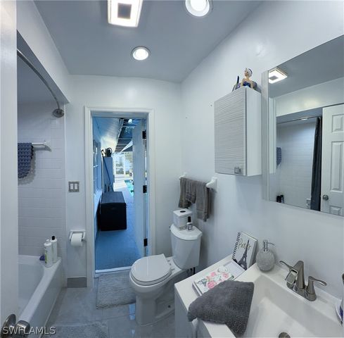 22690 Island Lakes DR, Estero, FL 33928