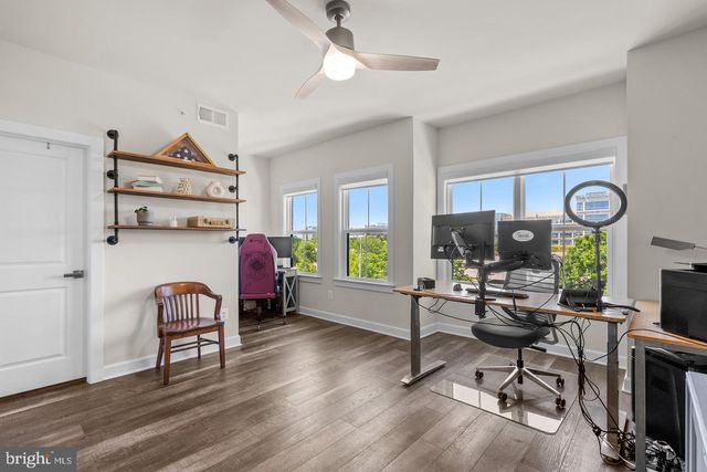 12998 HATTONTOWN SQ, Herndon, VA 20171