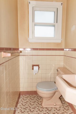 1178 Waverly Place, Schenectady, NY 12308