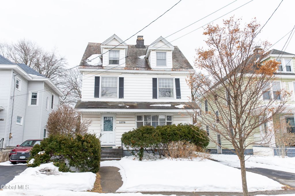 1178 Waverly Place, Schenectady, NY 12308