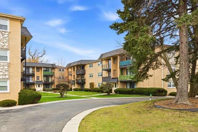 6568 W Roscoe Street 2N, Chicago, IL 60634