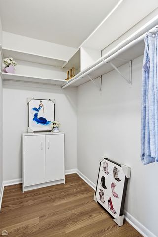 6568 W Roscoe Street 2N, Chicago, IL 60634