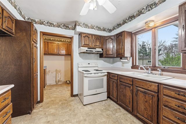 9027 W V Avenue, Schoolcraft, MI 49087