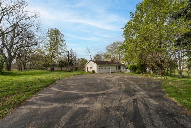 9027 W V Avenue, Schoolcraft, MI 49087