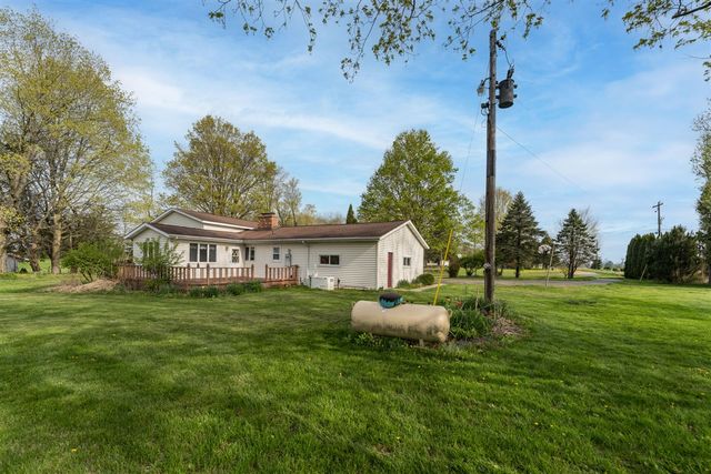 9027 W V Avenue, Schoolcraft, MI 49087