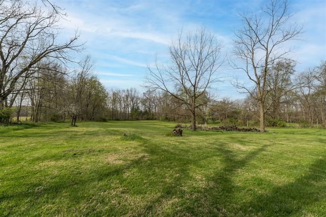9027 W V Avenue, Schoolcraft, MI 49087
