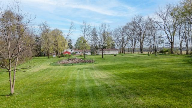 9027 W V Avenue, Schoolcraft, MI 49087