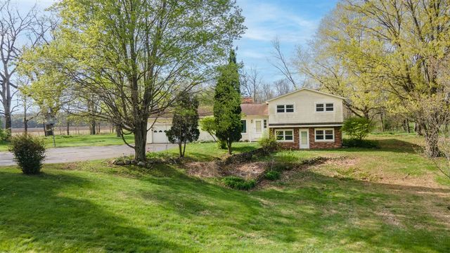 9027 W V Avenue, Schoolcraft, MI 49087