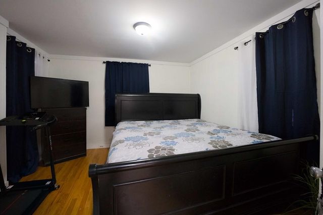 12 Bailey St, Lynn, MA 01904