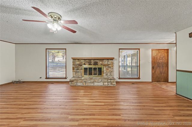 1454 N 337th West Avenue, Mannford, OK 74044