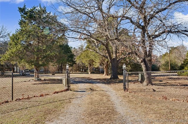 1454 N 337th West Avenue, Mannford, OK 74044