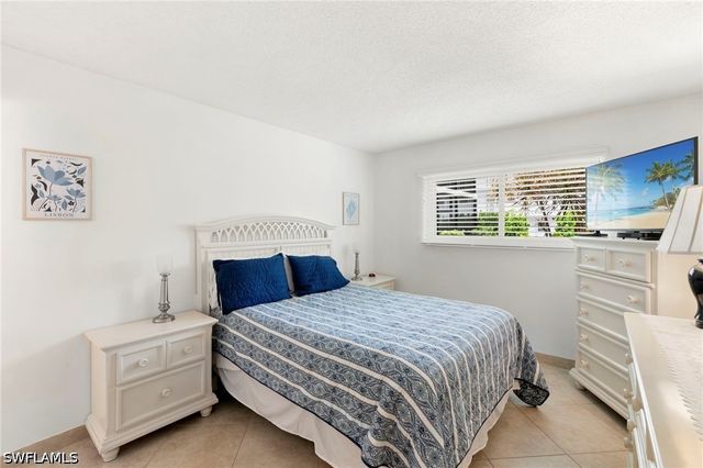 766 Central AVE 119, Naples, FL 34102