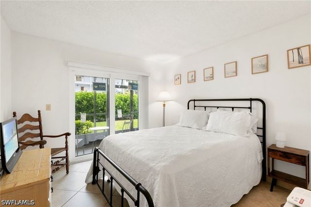 766 Central AVE 119, Naples, FL 34102