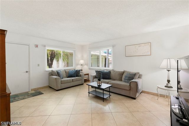 766 Central AVE 119, Naples, FL 34102