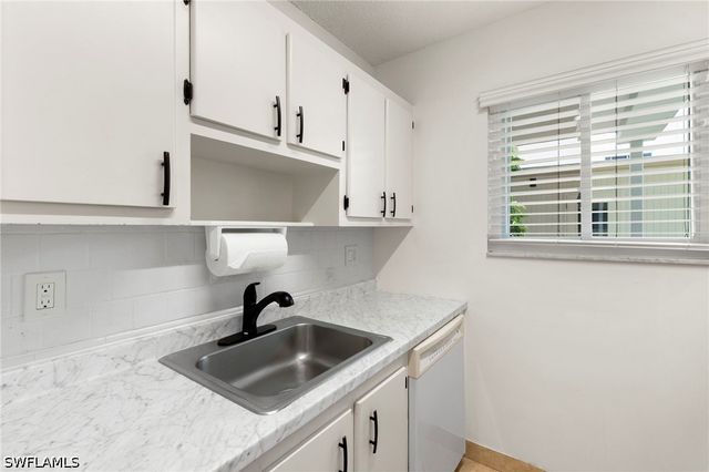 766 Central AVE 119, Naples, FL 34102