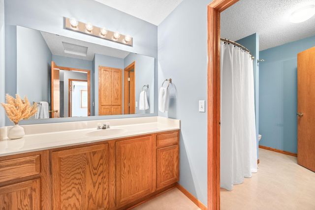 954 Conner Street, Chaska, MN 55318