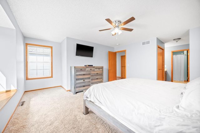 954 Conner Street, Chaska, MN 55318