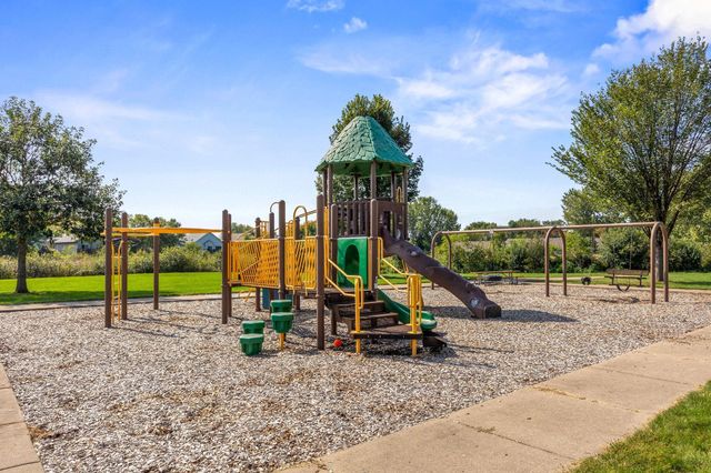 954 Conner Street, Chaska, MN 55318