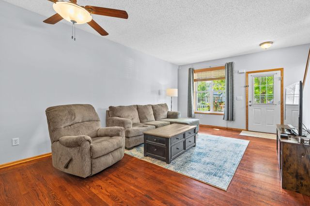 954 Conner Street, Chaska, MN 55318