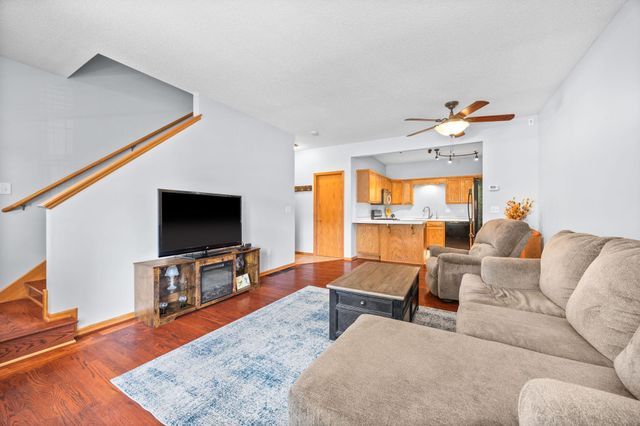 954 Conner Street, Chaska, MN 55318