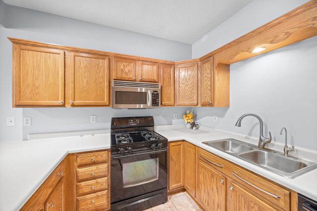 954 Conner Street, Chaska, MN 55318