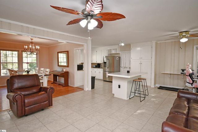 303 Tanglewood Drive, Anderson, SC 29621