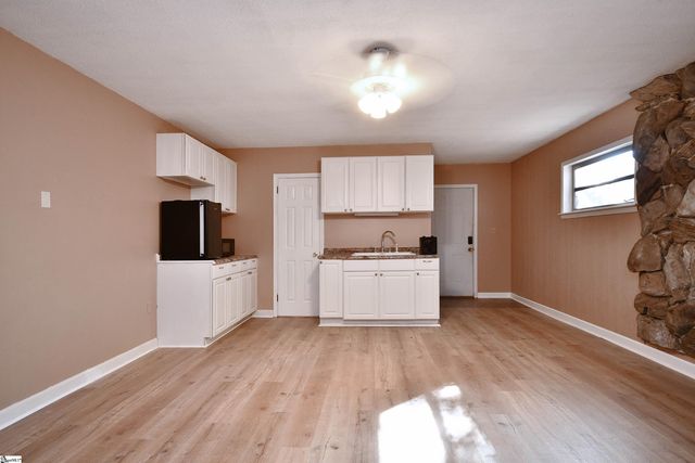 303 Tanglewood Drive, Anderson, SC 29621