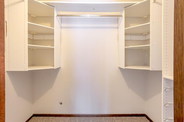 15857 27th Avenue N, Plymouth, MN 55447