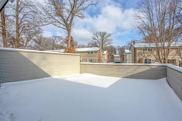 15857 27th Avenue N, Plymouth, MN 55447