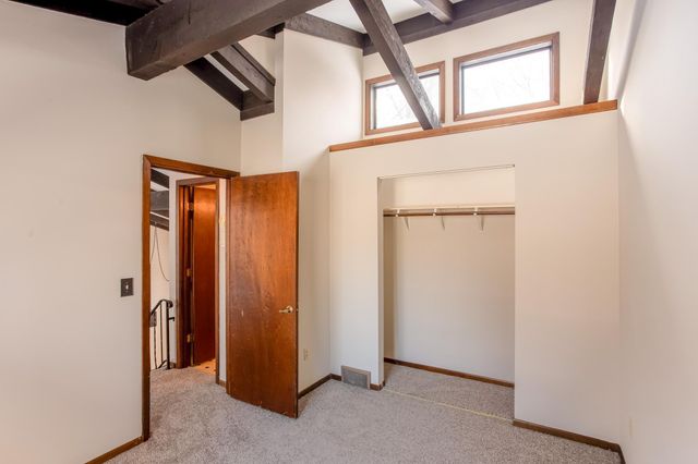 15857 27th Avenue N, Plymouth, MN 55447