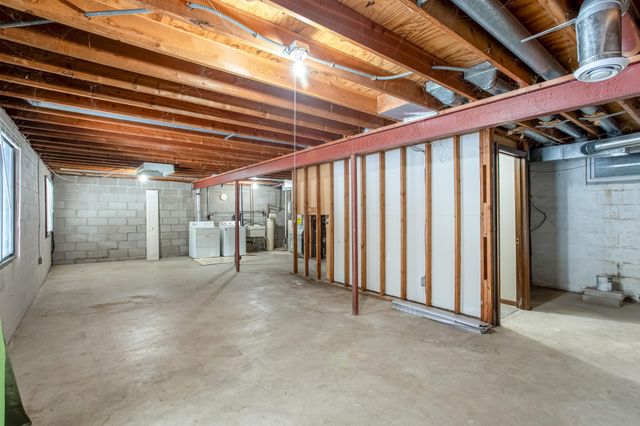 15857 27th Avenue N, Plymouth, MN 55447