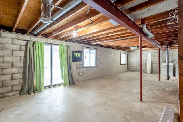 15857 27th Avenue N, Plymouth, MN 55447